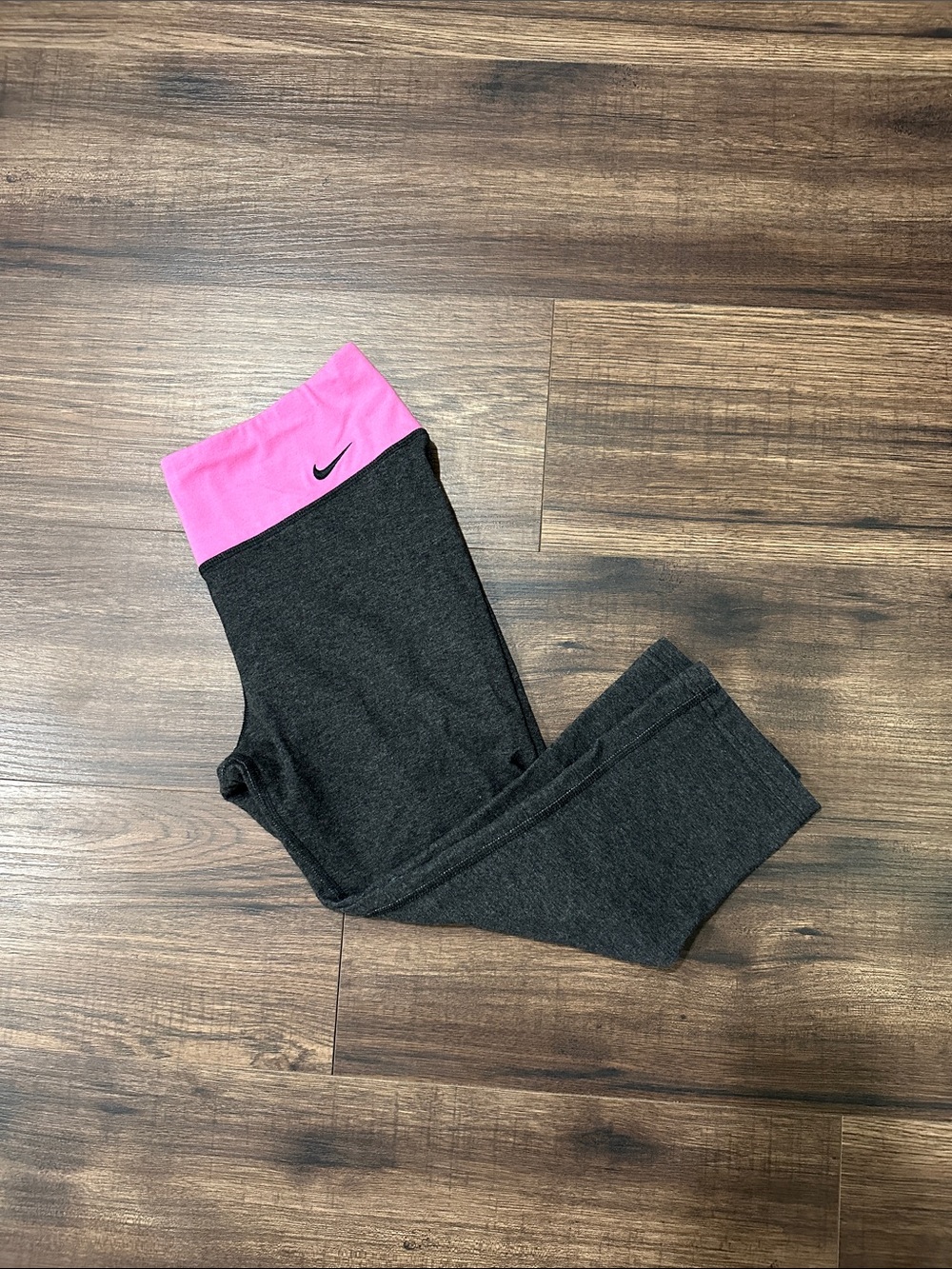 Nike Pink & Charcoal Capri length Leggings